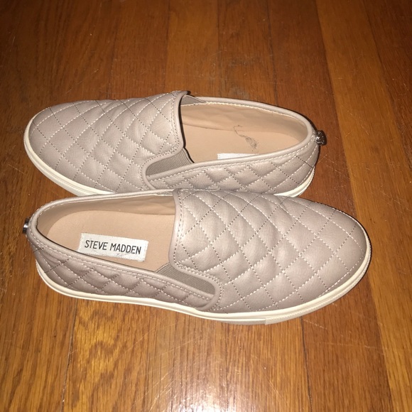 Steve Madden Shoes - Steve Madden slip ons